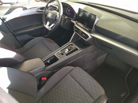 SEAT Leon Sportstourer vaihtoauto