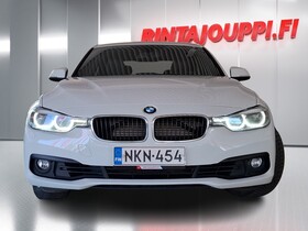 BMW 330 vaihtoauto