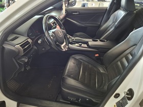 Lexus IS vaihtoauto
