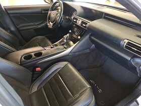 Lexus IS vaihtoauto
