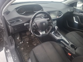 Peugeot 308 vaihtoauto