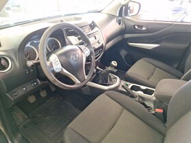 Nissan Navara vaihtoauto