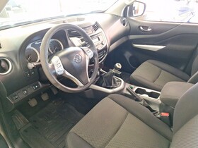 Nissan Navara vaihtoauto