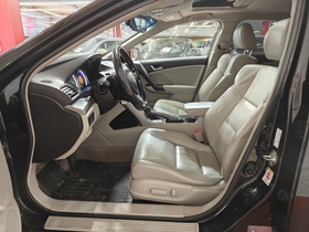 Honda Accord vaihtoauto