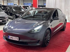 Tesla Model 3 vaihtoauto