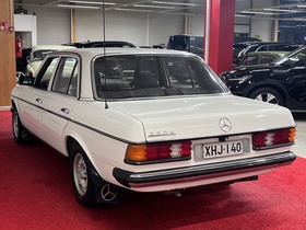 Mercedes-Benz 230 vaihtoauto