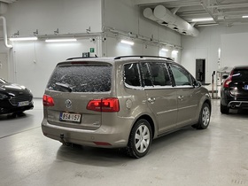 Volkswagen Touran vaihtoauto