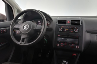 Volkswagen Touran vaihtoauto