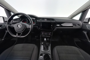 Volkswagen Touran vaihtoauto