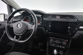 Volkswagen Touran vaihtoauto