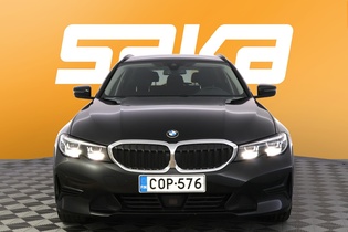 BMW 320 vaihtoauto
