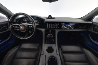 Porsche Taycan vaihtoauto