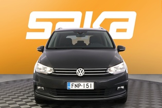 Volkswagen Touran vaihtoauto