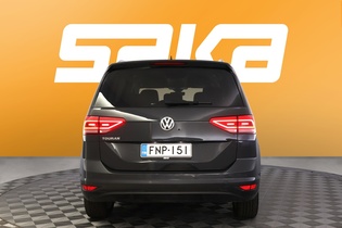 Volkswagen Touran vaihtoauto