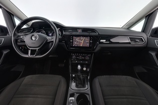 Volkswagen Touran vaihtoauto