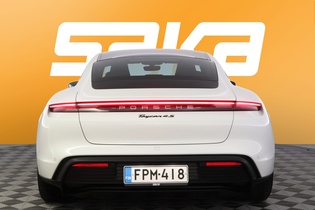 Porsche Taycan vaihtoauto