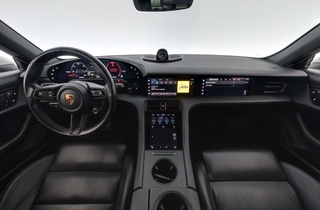 Porsche Taycan vaihtoauto