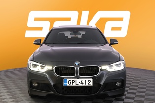 BMW 330 vaihtoauto
