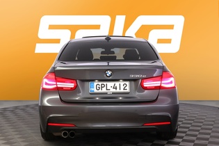 BMW 330 vaihtoauto