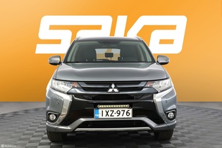 Mitsubishi Outlander PHEV vaihtoauto