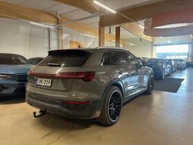 Audi Q8 e-tron vaihtoauto