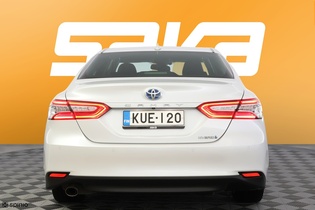 Toyota Camry vaihtoauto