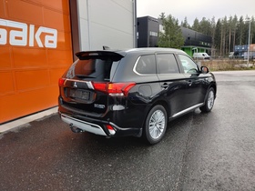 Mitsubishi Outlander PHEV vaihtoauto