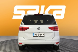 Volkswagen Touran vaihtoauto