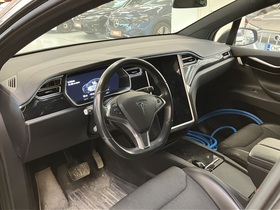 Tesla Model X vaihtoauto