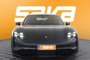 Porsche Taycan vaihtoauto