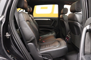 Audi Q7 vaihtoauto