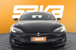 Tesla Model S vaihtoauto