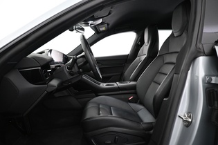 Porsche Taycan vaihtoauto
