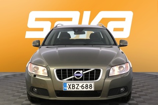 Volvo V70 vaihtoauto