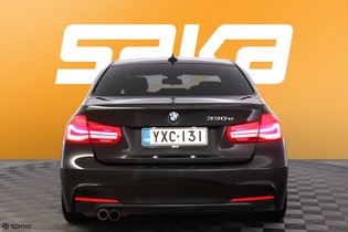 BMW 330 vaihtoauto