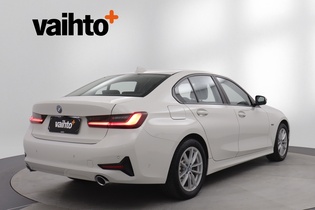 BMW 320 vaihtoauto