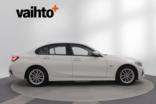 BMW 320 vaihtoauto