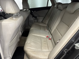 Honda Accord vaihtoauto