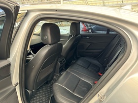 Jaguar XE vaihtoauto