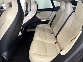 Tesla Model S vaihtoauto