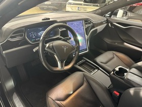 Tesla Model S vaihtoauto