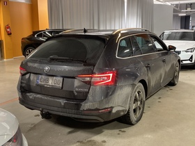 Skoda Superb vaihtoauto