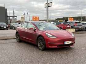 Tesla Model 3 vaihtoauto