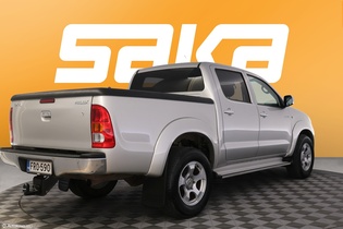 Toyota Hilux vaihtoauto