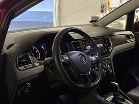 Volkswagen Golf Sportsvan vaihtoauto