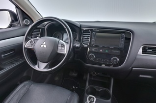 Mitsubishi Outlander PHEV vaihtoauto