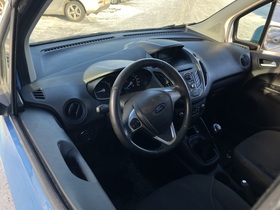 Ford Transit Courier vaihtoauto