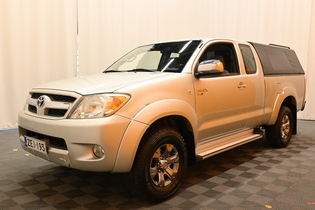 Toyota Hilux vaihtoauto