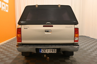 Toyota Hilux vaihtoauto
