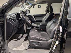 Toyota Land Cruiser vaihtoauto